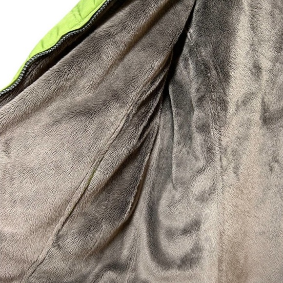 Weatherproof Jacket - Picture 7 of 8